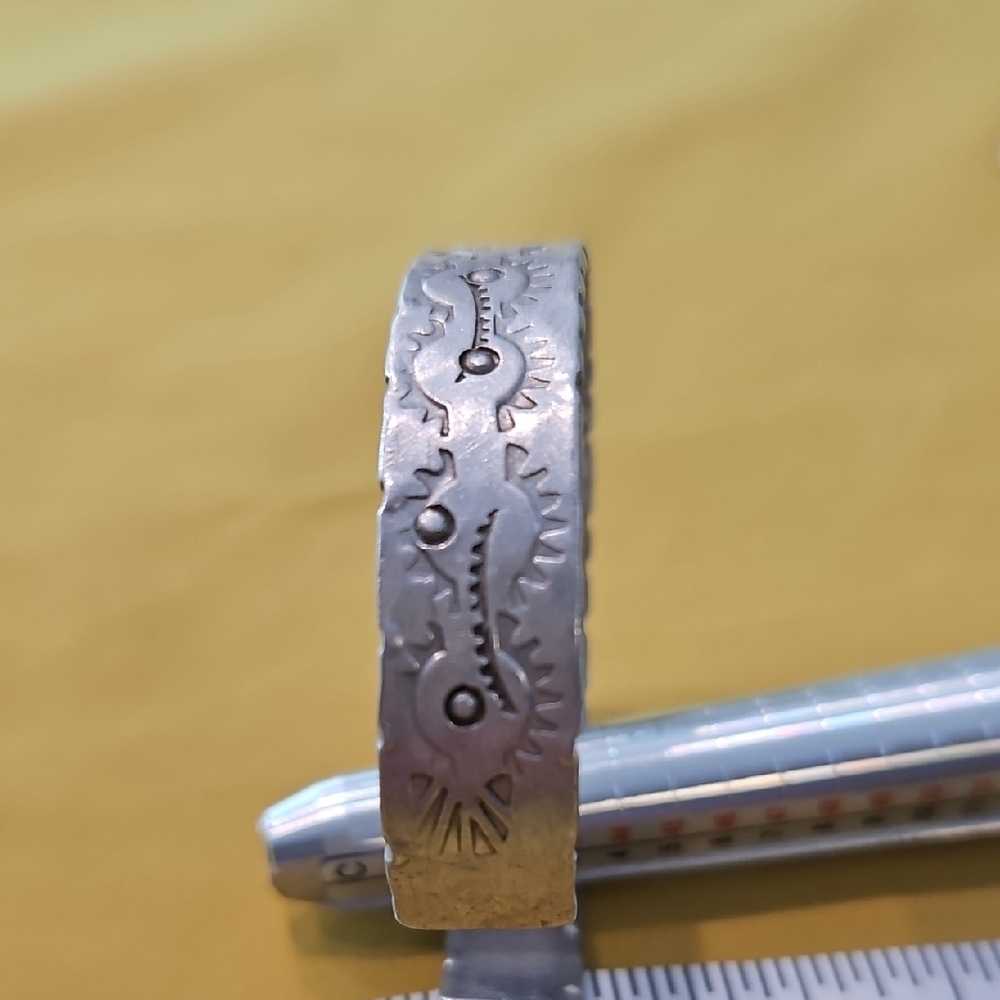 Vintage  Navajo Engraved 925 Silver (Faintly Stamped) Cuff Bracelet